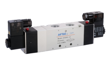 AIRTAC CONTROL VALVE, 4V4 SERIES, DOUBLE SOLENOID&lt;BR&gt;4 WAY 2 POSITION  220VAC, 1/2&quot;NPT, HARDWIRED